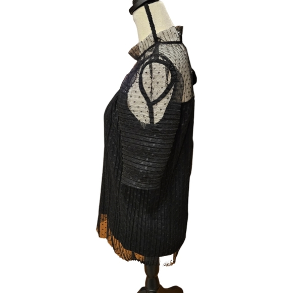 NWT - Ginger G Black Lace Top - Picture 3 of 7